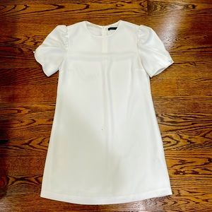 White short sleeve dress